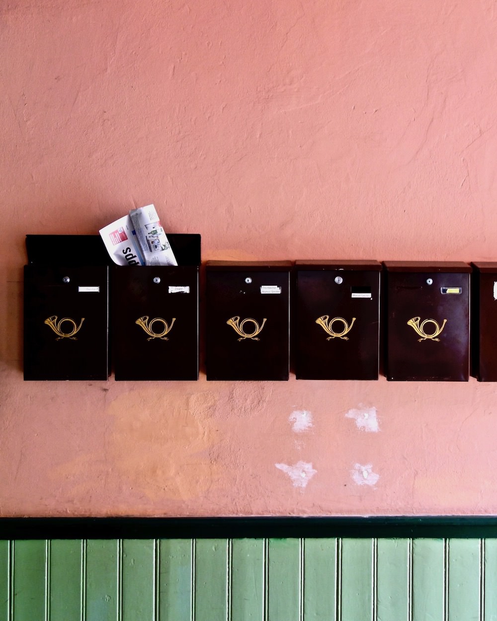 Alte Briefkästen an einem Haus in Werningerode