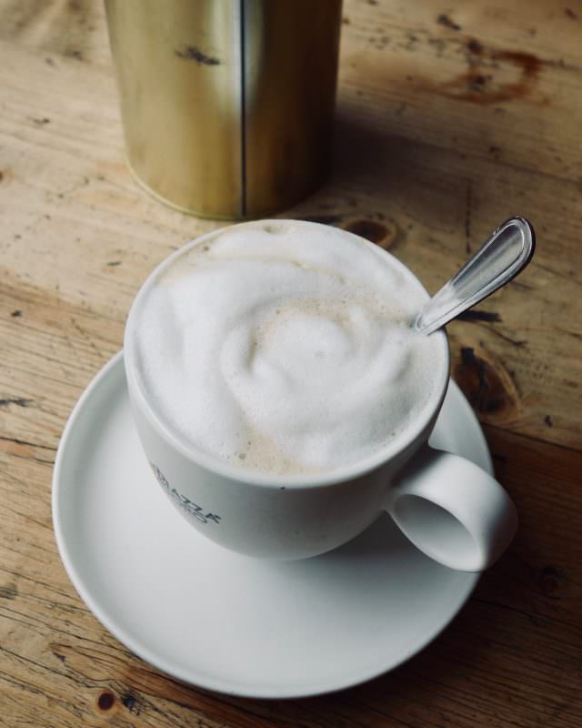 Ein Morgen in Düsseldorf: Kaffee in der Löffelbar